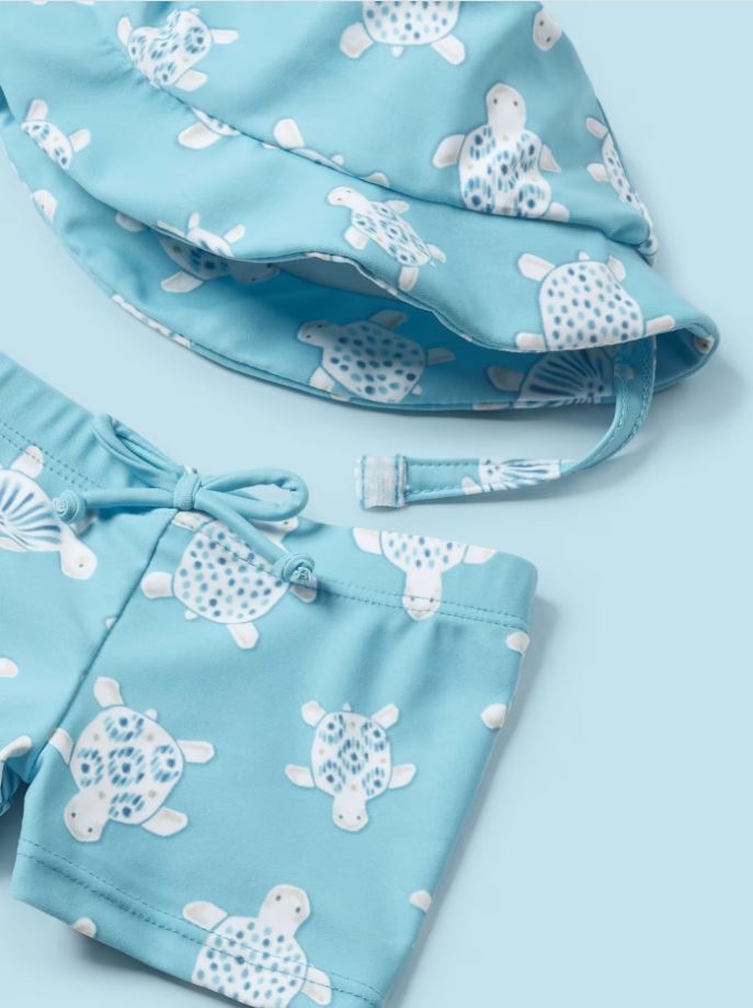 Mayoral erkek bebek  şort  mayo tişört şapka 3 lü set  1620