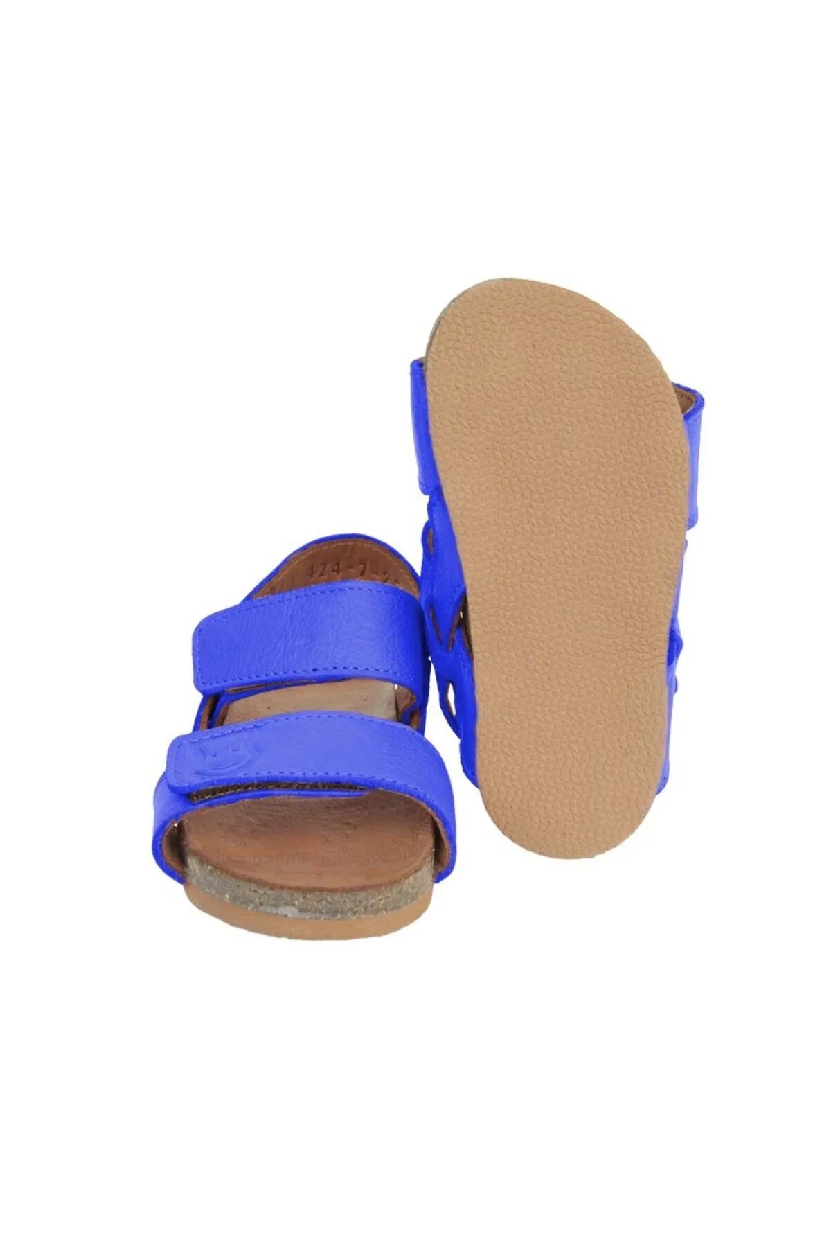 Kız çocuk der sandalet