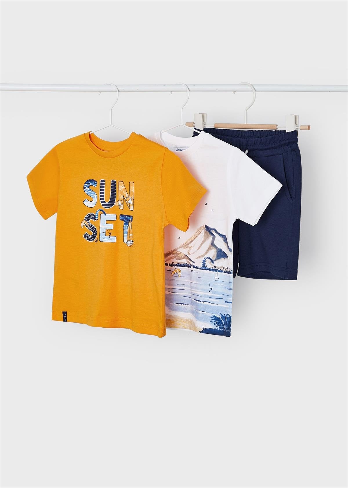 Mayoral erkek çocuk  2 tişört  bermuda 3 lü set 3681