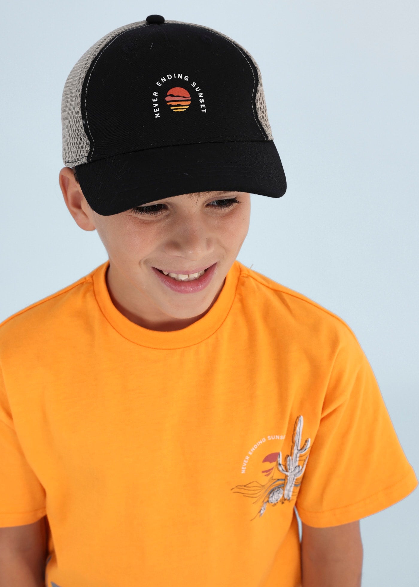 Mayoral erkek çocuk tişört şort şapka 3 lü takım  6653