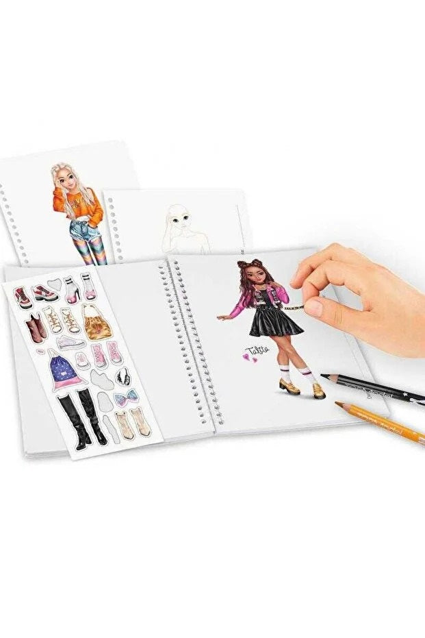 Top Model kız çocuk çep boyama kitabi